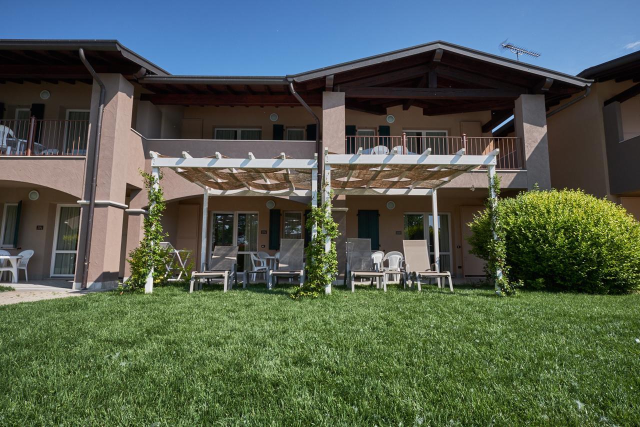 Villaggio Turistico Lugana Marina シルミオーネ エクステリア 写真