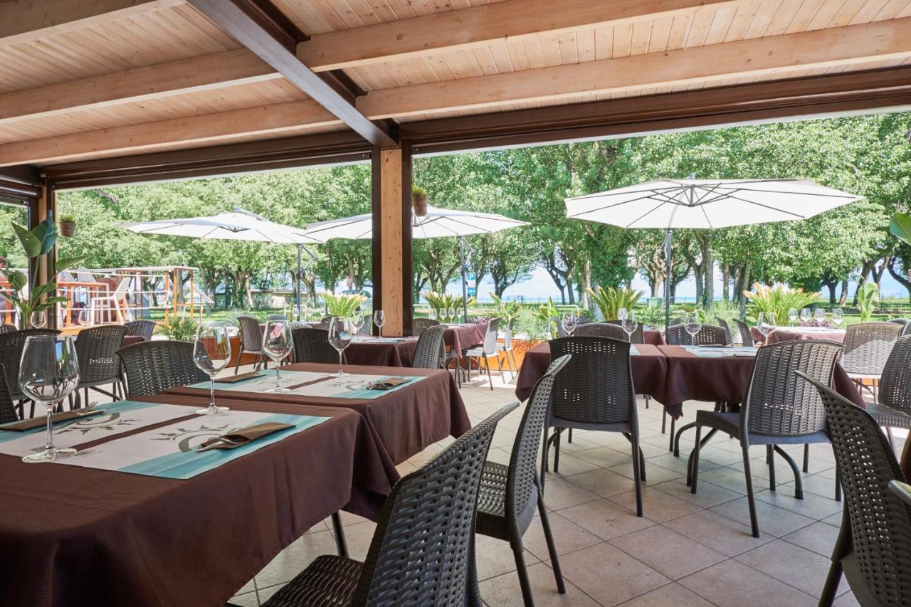 Villaggio Turistico Lugana Marina シルミオーネ エクステリア 写真